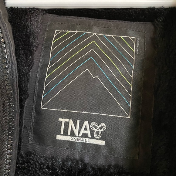 Tna parka - Picture 12 of 12